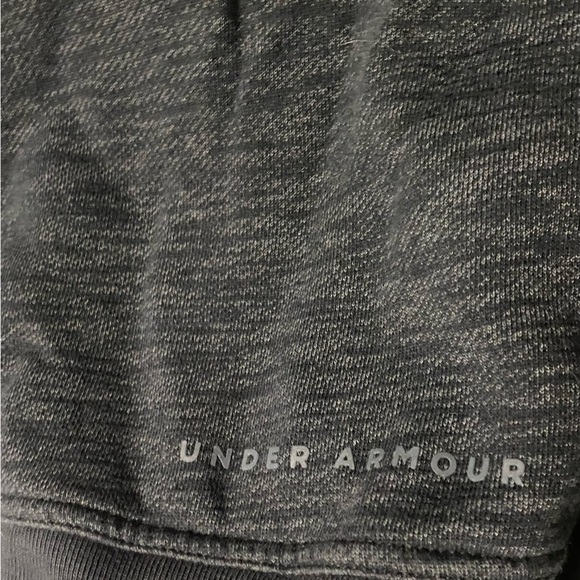 Under Armour Sweatshirt - Picture 3 of 4